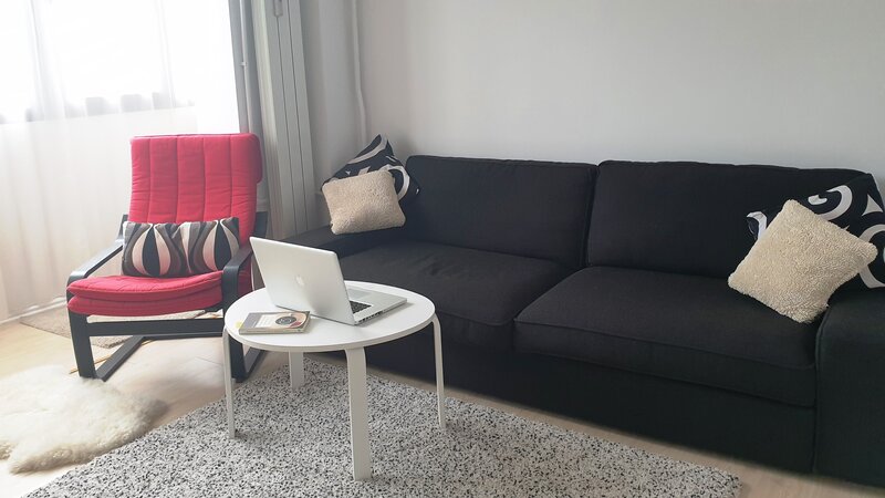 Titulescu, Banu Manta,