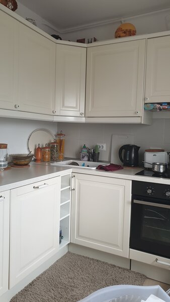 Titulescu, Banu Manta,