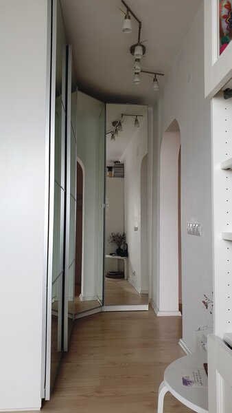 Titulescu, Banu Manta,