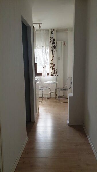 Titulescu, Banu Manta,